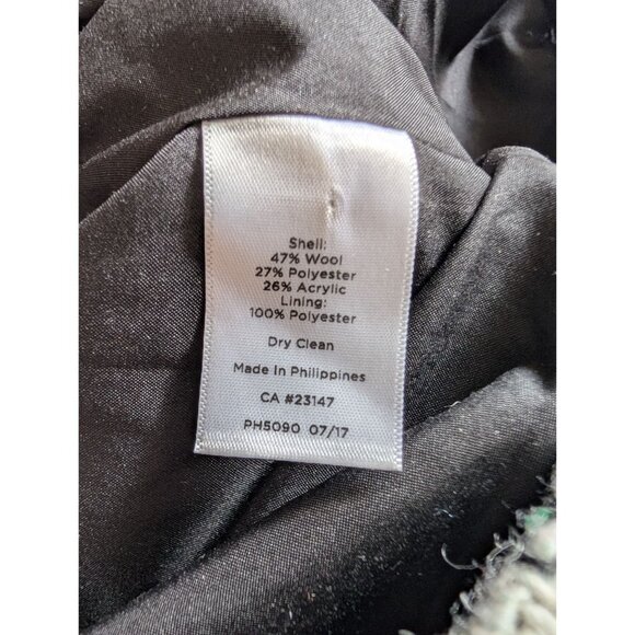 Talbots Womens Tweed Houndstooth Skirt With Gold Buttons Size 8 Made In Philippi - Picture 8 of 8